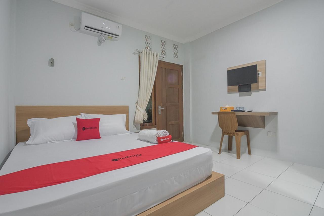 เรดดอร์ซ เนียร์ Rsud ดร.อับดุลอาซิซ Hotel ซิงกาวัง ภายนอก รูปภาพ