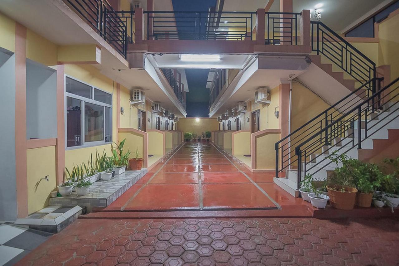 เรดดอร์ซ เนียร์ Rsud ดร.อับดุลอาซิซ Hotel ซิงกาวัง ภายนอก รูปภาพ